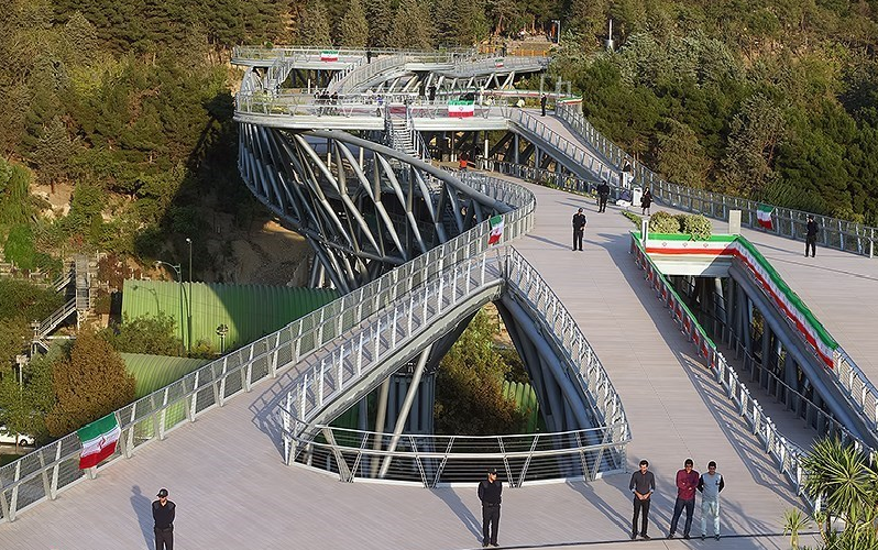 an amazing bridge structure