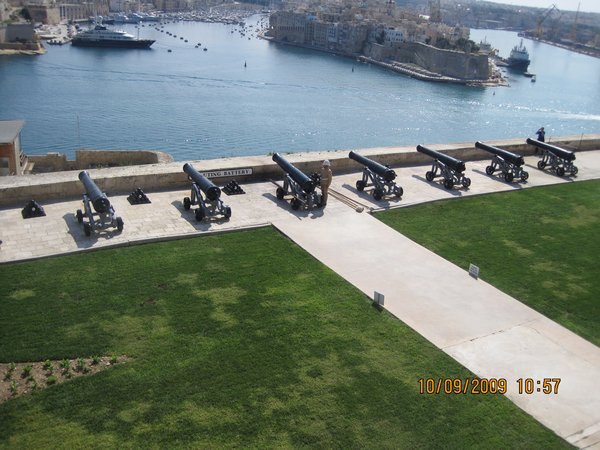 Cannons (Saluting Battery)