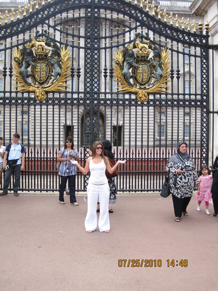 Me outside Buckingham Palace