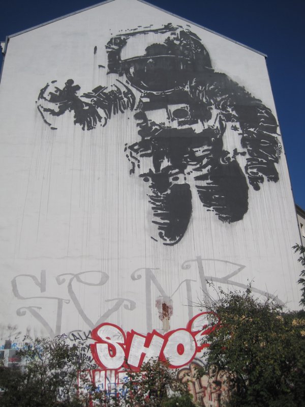 the famous spaceman graffiti