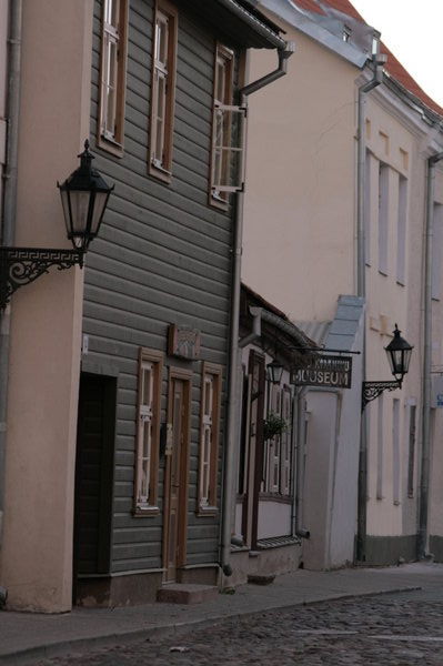 Tartu - general street scene