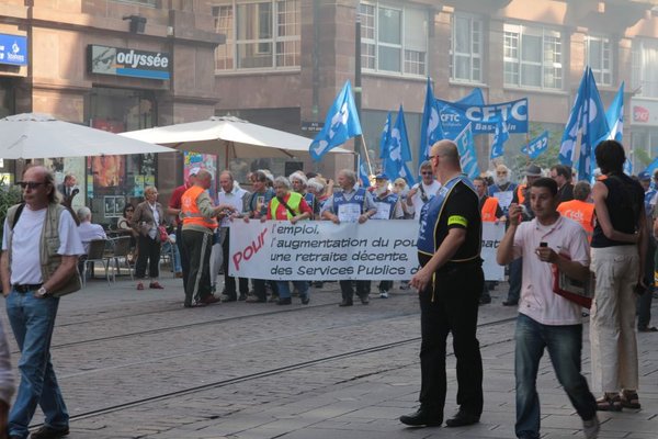Strasbourg workers march
