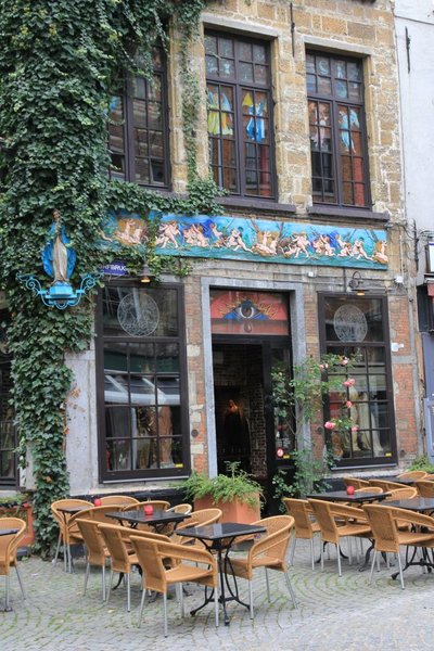 Antwerp -a Green Mary pub