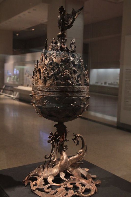 NMK bronze vessel