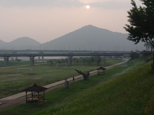 Gongju river at dusk