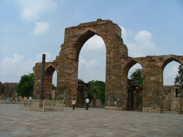 Barra de hierro, Qtub Minar
