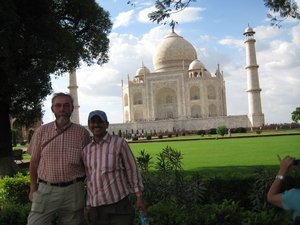 Con nuestro estupendo guía del Taj Mahal