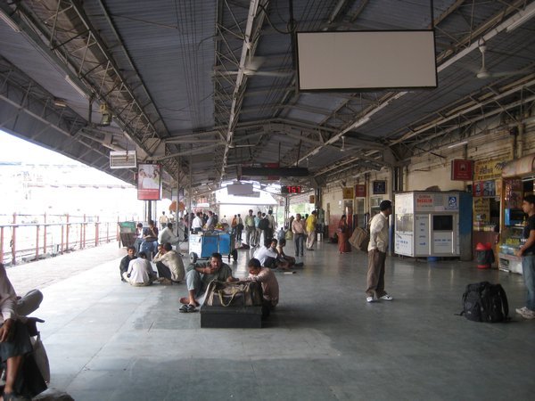 Agra: estación de tren