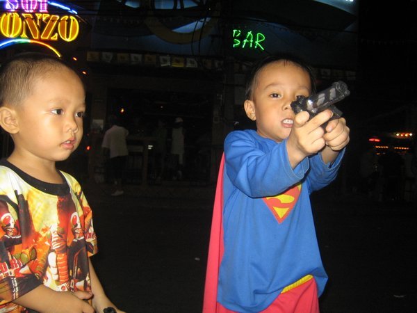 phuket armed kids