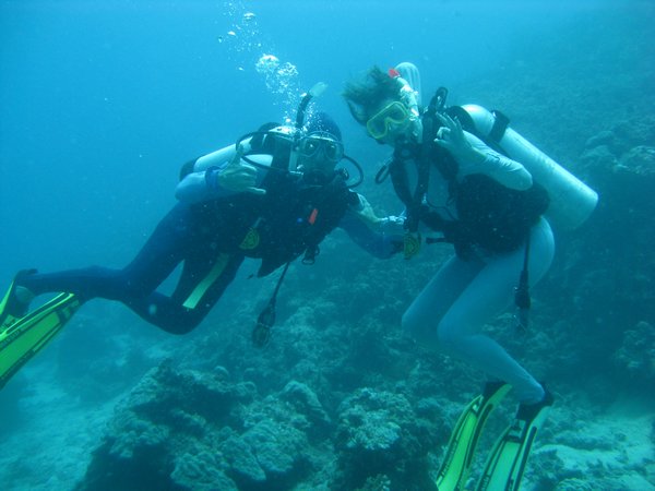 underwater posing
