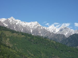 Himalayan mountainrange views from Manali
