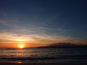 Gili Meno - SunsRISE with mt. Rinjani in the background