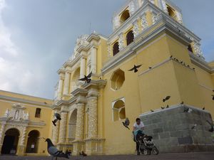 Anitgua - Church