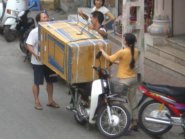 Fridge delivery in Hanoi
