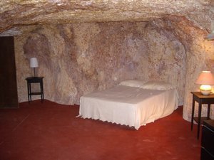 Underground bedroom - Coober Pedy