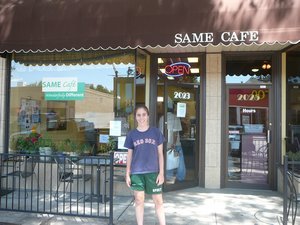 Ellie at the SAME Cafe!
