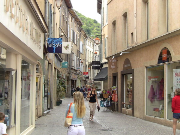 Shopping in Valence