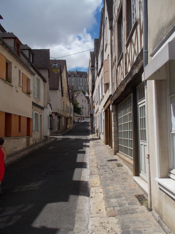 Chartres streets