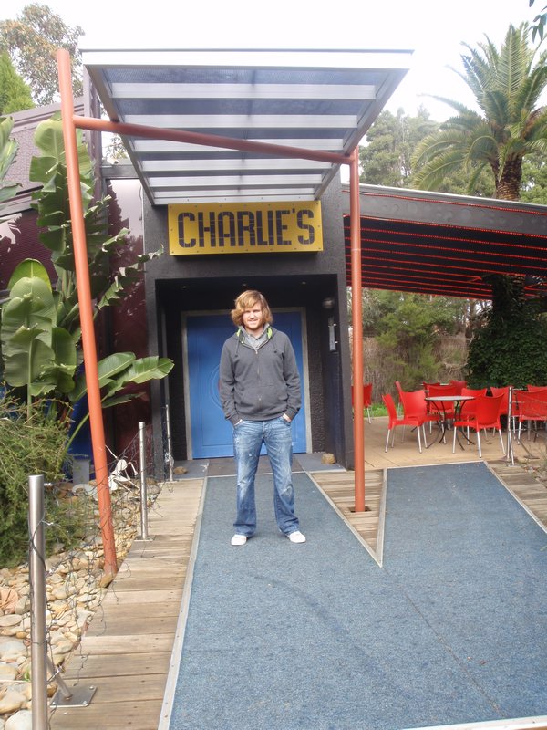 Charlies bar