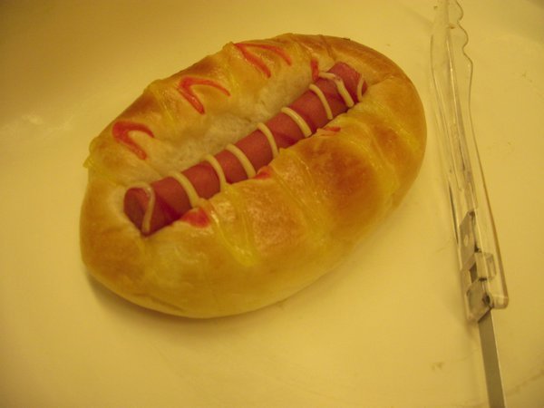 regular hot dog bun