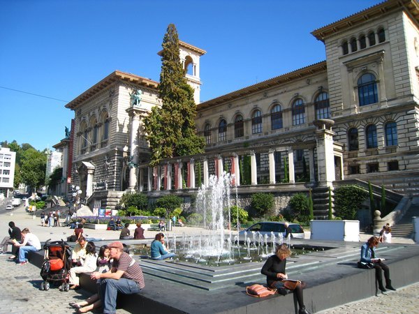 Plaza, Lausanne