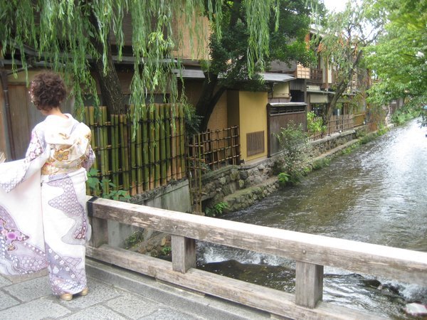 Model with Gion in the background