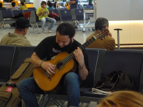 Spanish guitarist at Frankfurt Airport