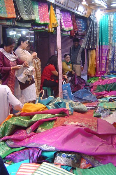 Choosing saris