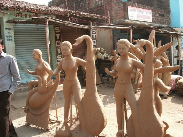 Statues to Saraswati