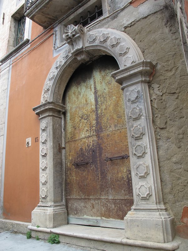 Calitri doorway