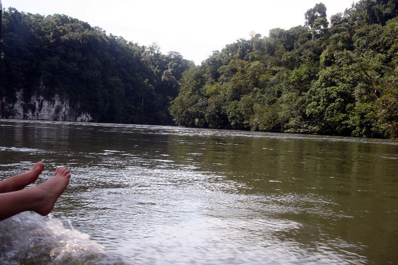 Travelling Down The Rio Dulce