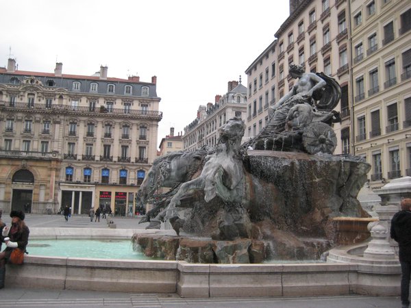Lyon_fountain