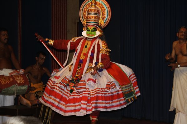 Fort Cochin performance of kathikali