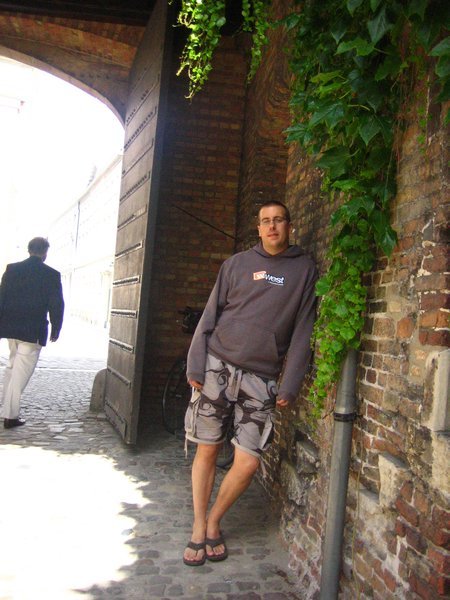 Dave in an alley in Bruges