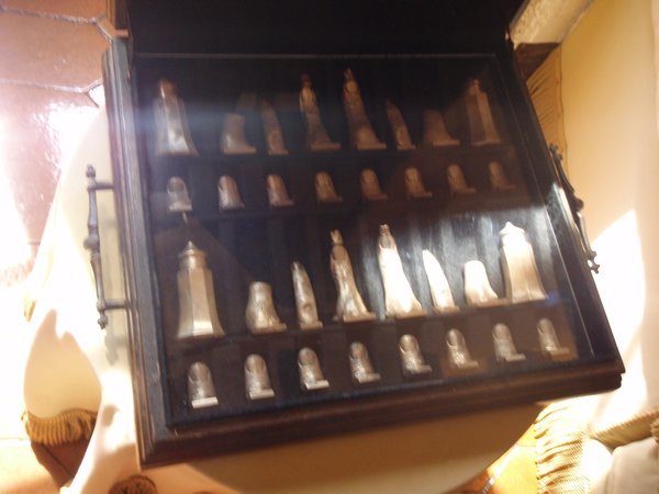 Finger chess set