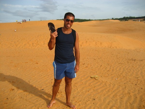 Paulo recovers my lost flip flop 