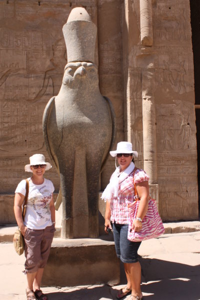 The statue of Horus
