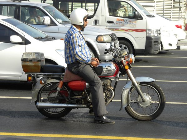 "New" 1970's Honda CD200's abound in Dubai - and sound great!