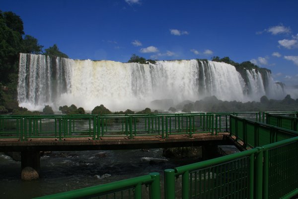 Devil's Throat from Brazil side