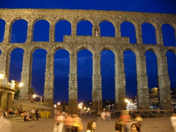 Aqueduct by night