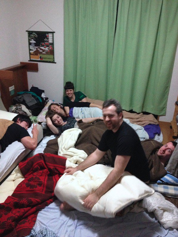 7 people, 1 apartment