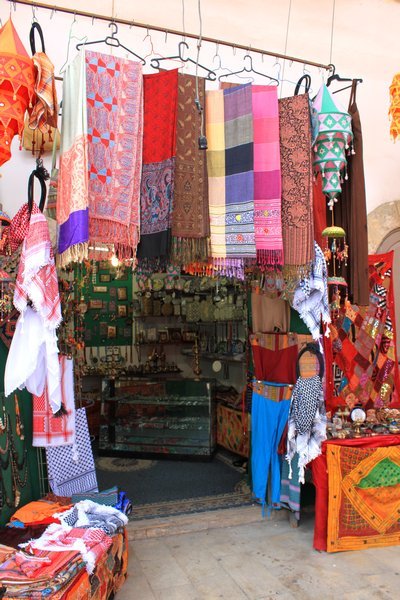 shops at entrance to Jerash