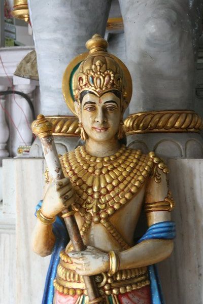 Tempel Figur