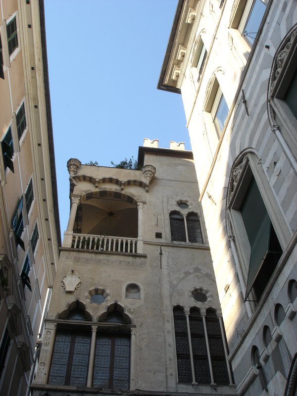 Genoa houses