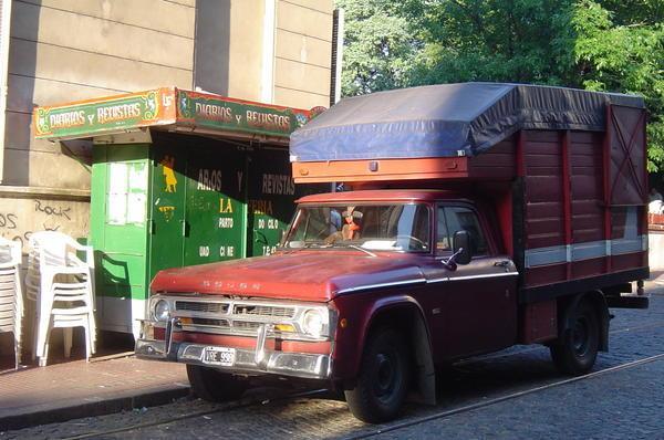 gypsi truck on Defensa