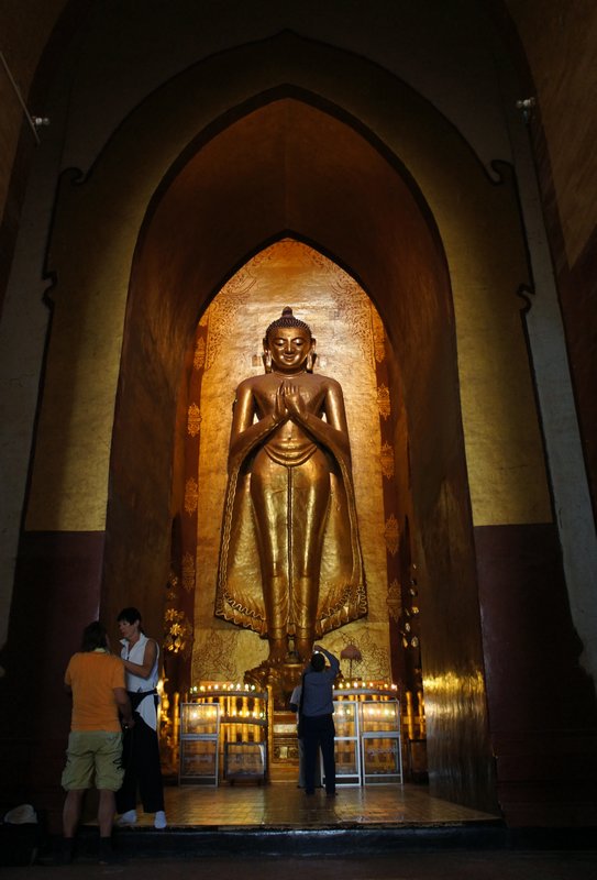 buddha at ananda