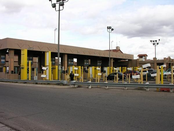 US/Mexico Border crossing