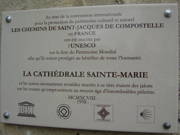 Official markings for the pilgrimage to Santiago de Campostela