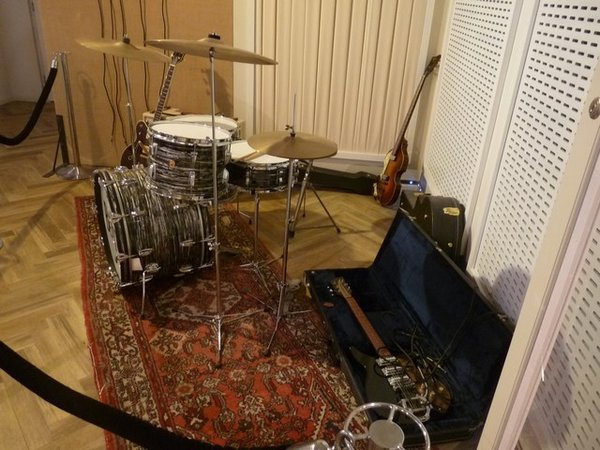 Ringoâs drums