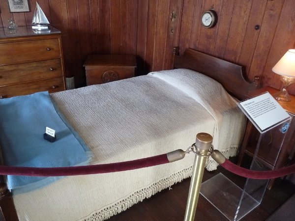 Bed where FRD was placed after his death